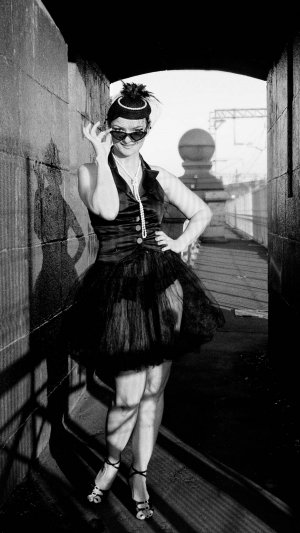 Кто позирует лучше