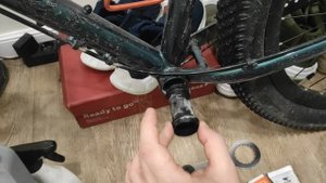GESTALT Bigfoot 27.5 .Обслуживаем каретку. Спасли подшипник