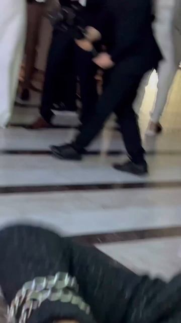 «Хоп» и на полу. #ильнатфархуллин #ILNAT смотреть онлайн