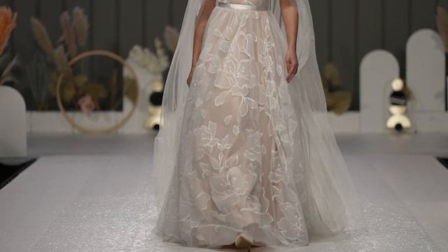 Katya Katya London / Kāzu kleitu modes šovs 2023 смотреть онлайн