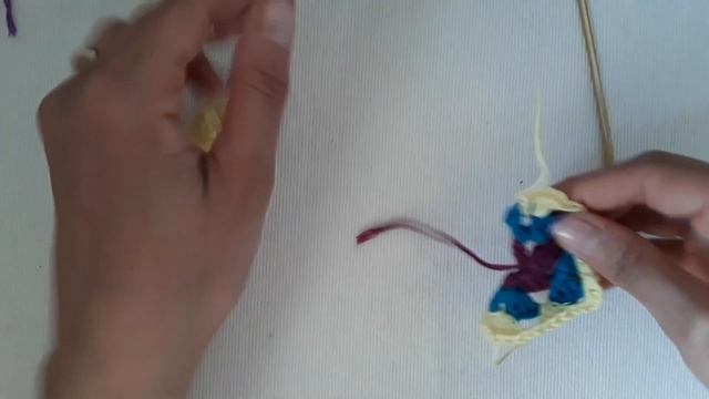 Maglia Granny Square #mattonella #grannysquare TUTORIAL: come realizzare una Granny Square смотреть онлайн