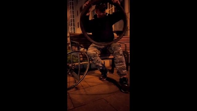 Замена камеры на велосипеде в полевых условиях! смотреть онлайн