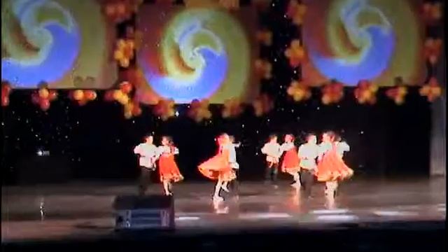 Выступление во дворце нефтяников.AVI смотреть онлайн