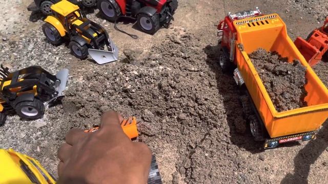 Dima Kids started cleaning service (gardens service) by using Excavators and tippers and Tractors. смотреть онлайн