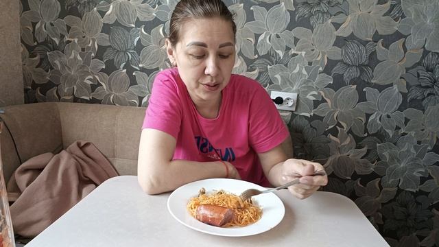 Мукбанг Спагетти с СОРДЕЛКОЙ и мясом.