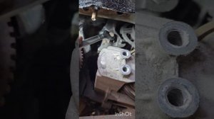 обрыв болта натяжной ролика ремня генератора , Lada калина спорт