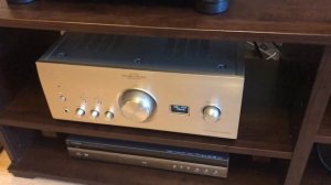 Denon PMA 2500NE - распаковка и включение