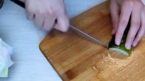 Красивейшая нарезка помидоров и огурцов для стола к празднику