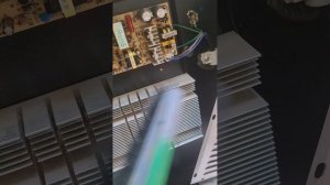 Винный шкаф не набирает 11градусов
89376153758
