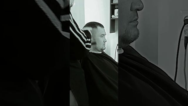 Делюсь не только работой,но и своим творчеством -стрижка под караоке в моем исполнении!