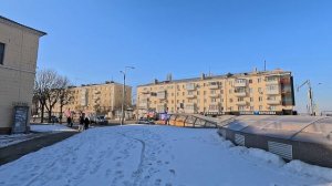 ДВОРАМИ ЛУГАНСКА В ЦЕНТРЕ ГОРОДА -АЛЛЕЯ СКУЛЬПТУР И КВАРТАЛ АЛЕКСЕЕВА 2025г