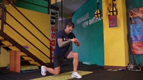 Выпады в статике