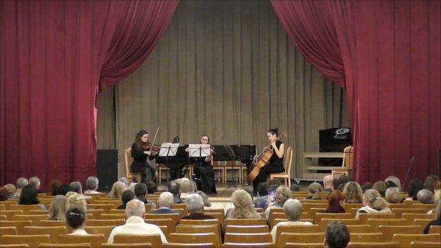 Й. Гайдн. Дивертисмент N2. Струнное трио фа-мажор