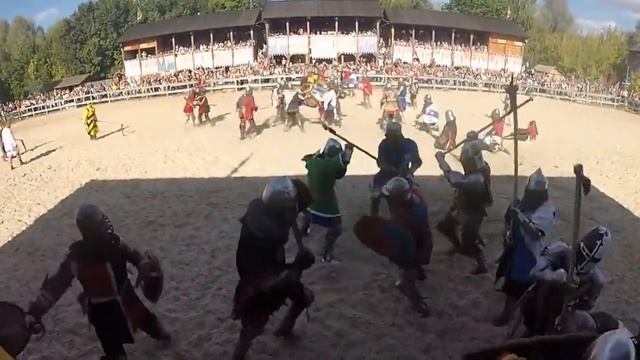 Зов Героев 2. 2016. День 1 - Бугуртный союз1 Воины света смотреть онлайн