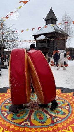 Попробовали гигантские блины и проводили зиму