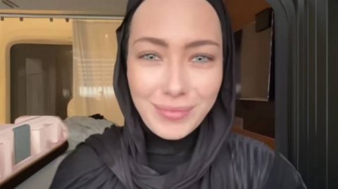 Ramadan Day 2! Wearing Hijab for the First Time! A Life-Changing Experience