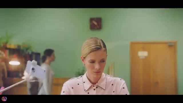 Украинская реклама Parfums.ua, Библиотека, Чёрная пятница, 2018 (360p) смотреть онлайн