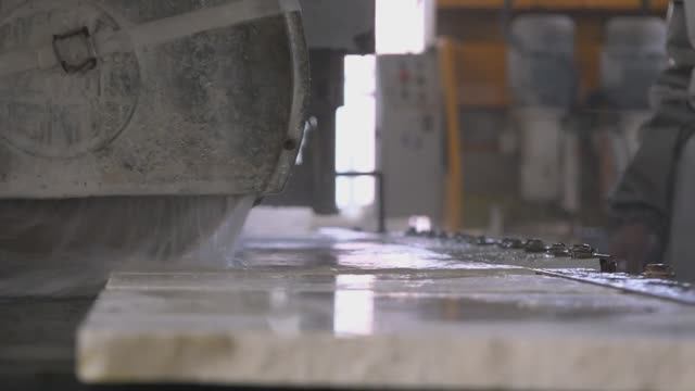 Работа с камнем смотреть онлайн