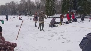 Форель быстро убегает в поля. Клёвое место, Лосиный остров, нижний водоём.