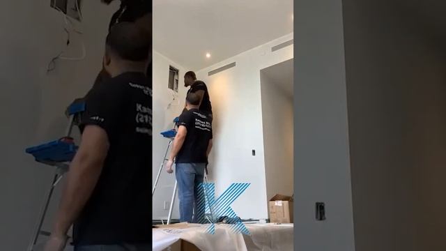 Beautiful Upper West NYC Crib! смотреть онлайн