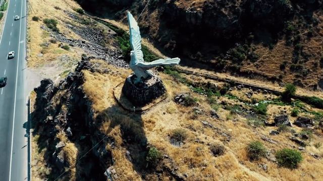 Երևան-Սևան մայրուղու արծիվը The eagle of the Yerevan-Sevan Highway