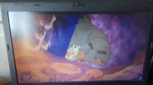 Драка Маленькой стопы  и Сары(земля до начала времëн)