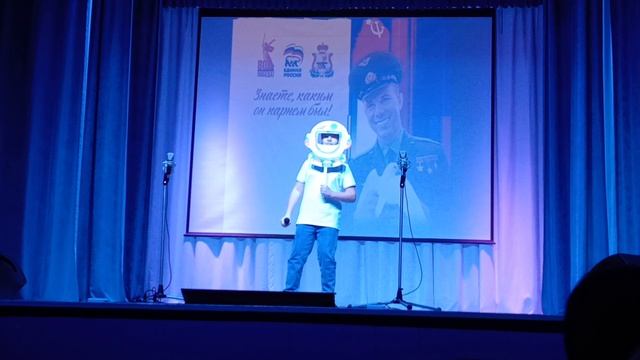 Роман Дмитриев "Космонавтом быть хочу"