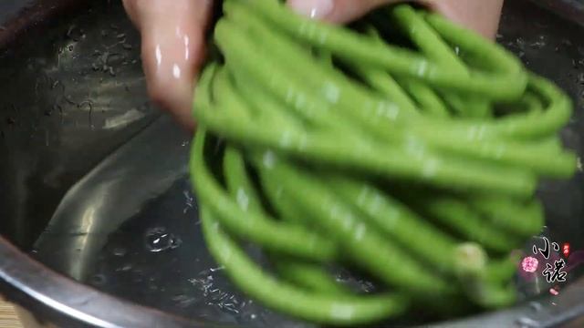 豆角有人焯水，有人直接炒，难怪不好吃，饭店大厨教你正确做法【刘姐厨房 Magic Food】#美食 #豆角
