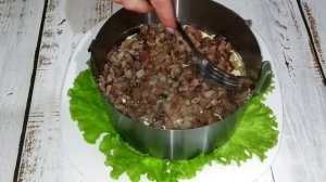 ВКУСНЕЙШИЙ салат, который я ОБЯЗАТЕЛЬНО готовлю на Новый Год!САЛАТ Селедка под ш