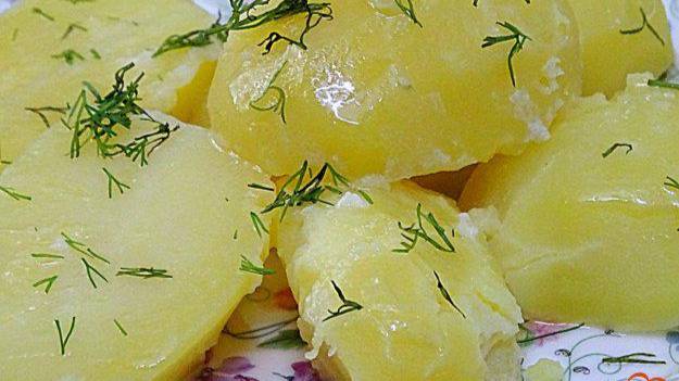 Картофель отваренный в молоке