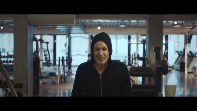 Klovner i Kamp - MILF (Offisiell video) смотреть онлайн