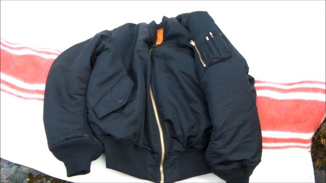 Soviet Poncho as a Sleeping Bag - Overnight смотреть онлайн