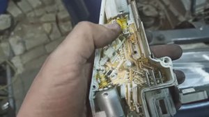 Не работает штатная сигнализация на Форд Гэлакси 97 года. Не закрывается Форд Гелакси. Сигнализация