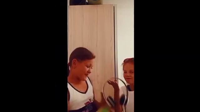 клип Саша и Маша смотреть онлайн