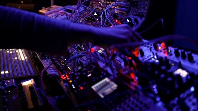 State Azure 'Vapour Trails' Ambient Modular Performance (Vector, E370, Morphagene, Sample Drum)