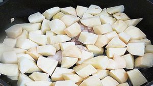 Свинина с овощами и фасолью