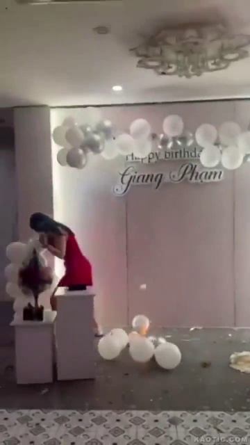 Вечеринка огонь🚒📛 смотреть онлайн