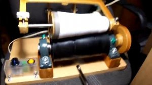 Электромоталка на конуса для пряжи.