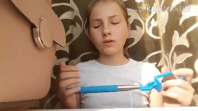 //Мой рюкзак// 🎒 🎒 🎒 Что лежит в моём рюкзаке? // смотреть онлайн