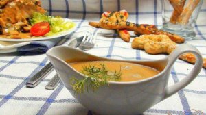 Коричневый сырный соус к мясу… и не только.