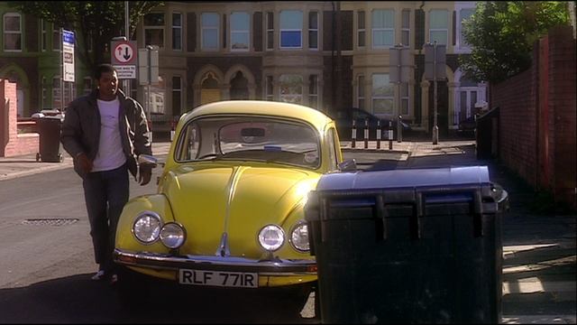 Доктор Кто 1 сезон 1 серия Роза сериал 2005