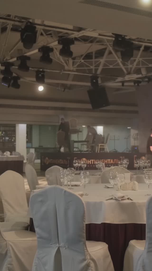 Бэкстейдж с подготовки к мероприятию смотреть онлайн