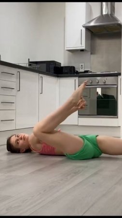 Relaxing Stretch & Home Workout #stretching #yoga #short #shorts #hotyoga