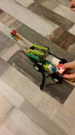 Погрузчик wedo.  Немножко не получилось.