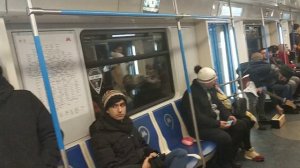 В вагоне метро