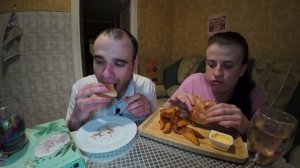 МУКБАНГ НАРЕЗКИ ЛУЧШЕЕ ВКУСНО И ТОЧКА / БУРГЕРЫ / БИГ СПЕШЛ ДВОЙНОЙ / БИГ ХИТ / MUKBANG 03. 03. 2025