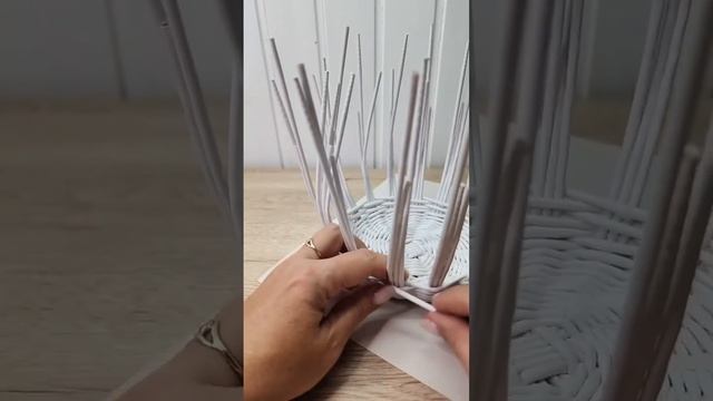 Плету и отвечаю по ходу на вопросы #плетениеизбумажнойлозы