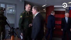 Губернатор Пензенской области Олег Мельниченко наградил защитников Отечества