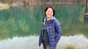 С днем рождения, Эльвира