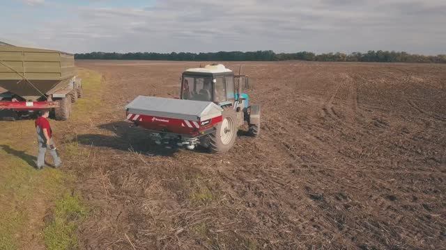 Обзор, настройка и запуск распределителя минеральных удобрений KVERNELAND Exacta-HL 1500